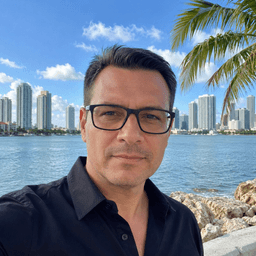 Max - Software developer & Micro-SaaS founder
